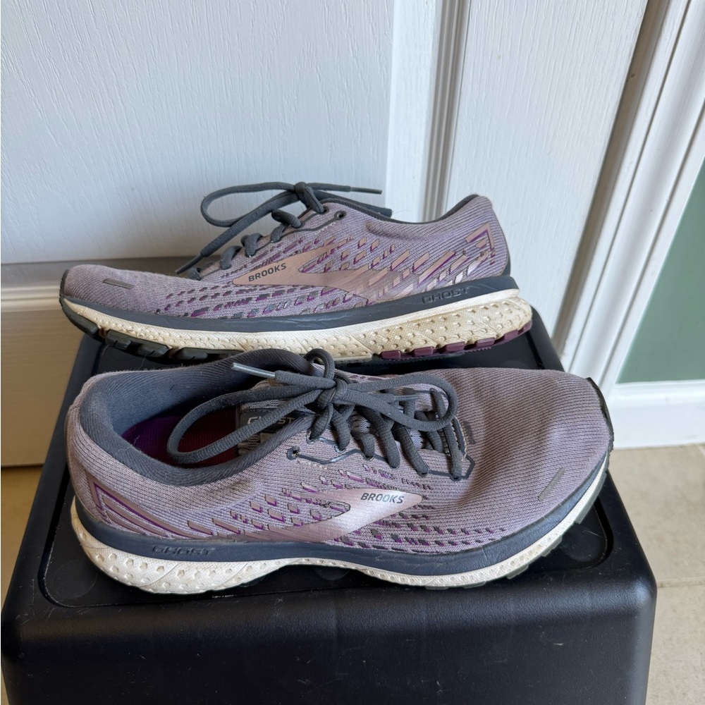 Brooks Ghost 13 Running Shoe Purple Size‎ 8.5 Medium